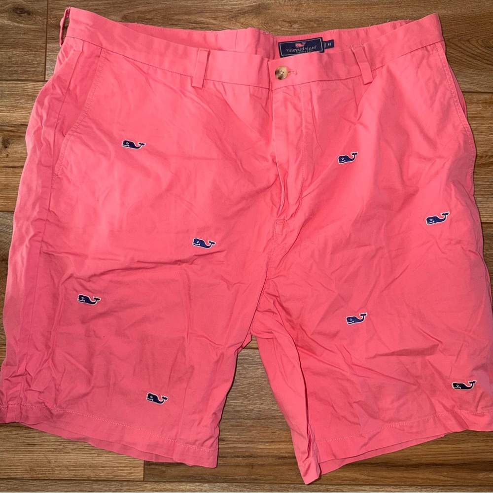 $79 Vineyard Vines Breaker Shorts Mens 42 Salmon Pink Whale Print Chino Casual